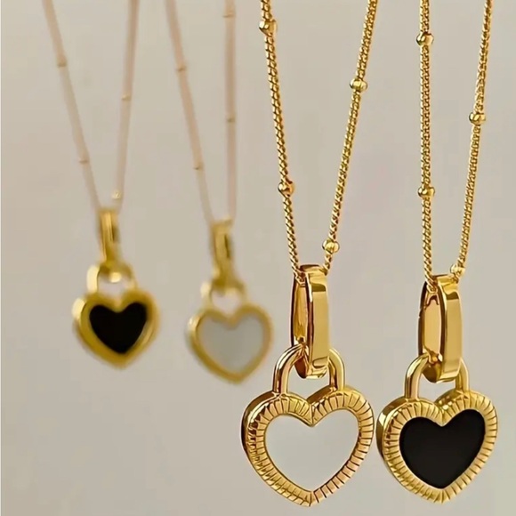 Jewelry - Elegant Black & White Mother-Of-Pearl Double-Sided Heart Pendant Necklace